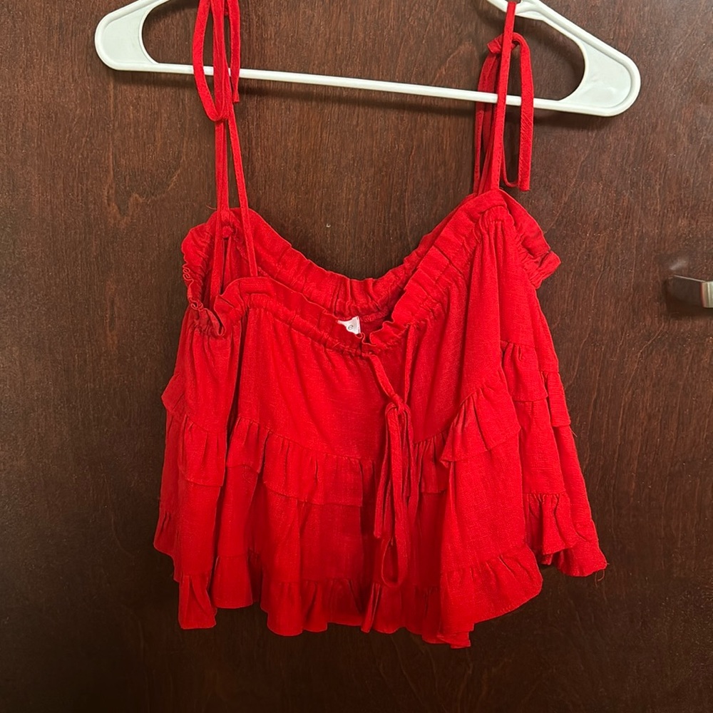 Red vestique cropped tank top. Size small